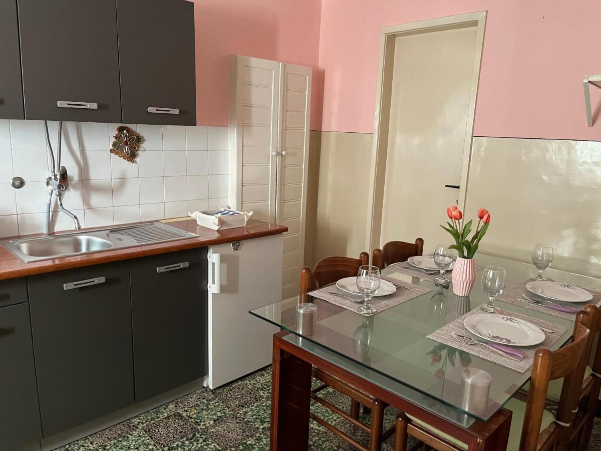 Appartamento Apartman Mateo Lozovac Esterno foto